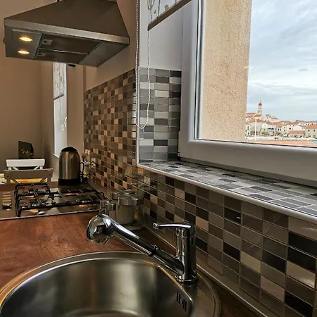 Apartment Roman * Betina