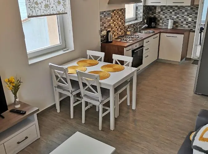 아파트 Apartment Roman *