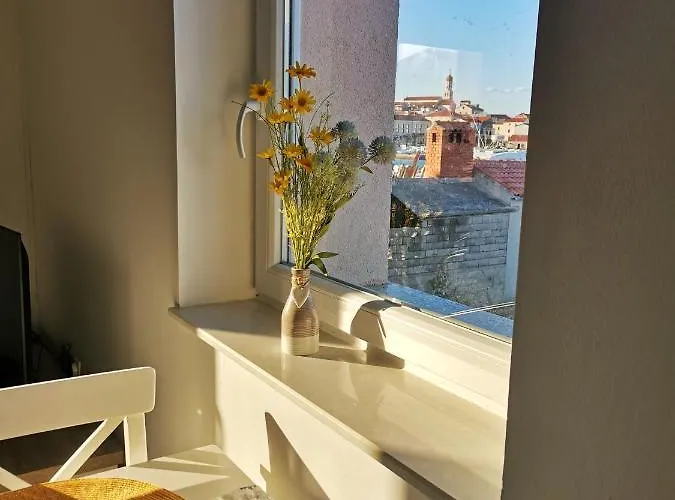 아파트 Apartment Roman